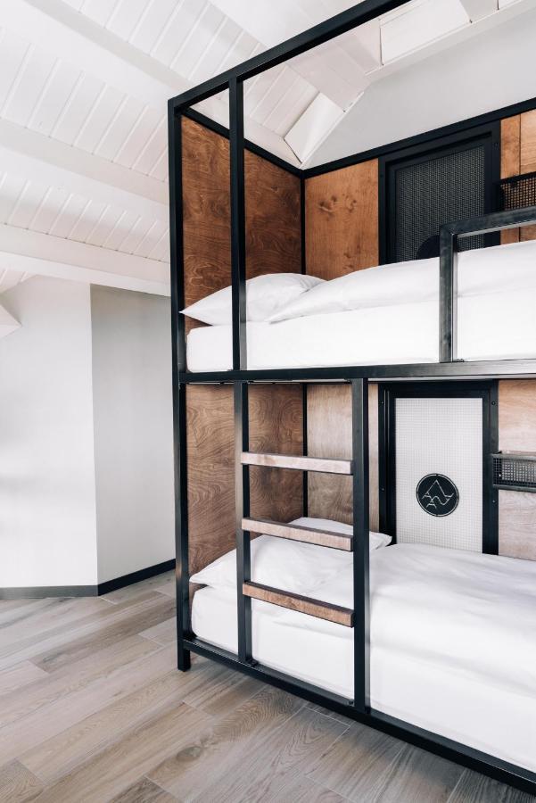 Alaia Lodge Кранс Монтана Екстериор снимка